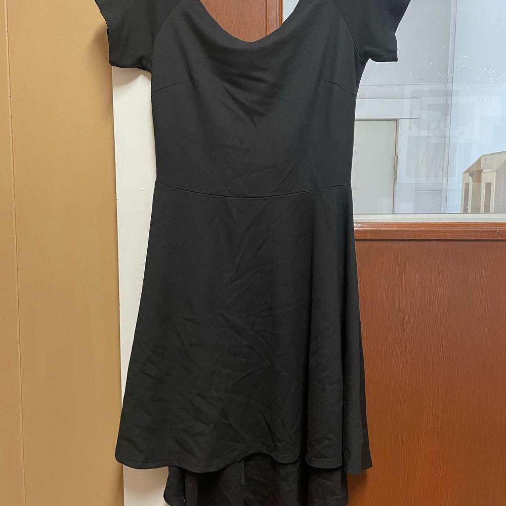 Black casual dress